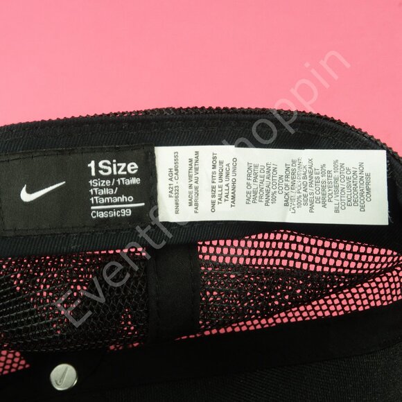 Nike Georgia Bulldogs Standing Dog Trucker Snapback Hat in Camo / Black - Picture 10 of 10